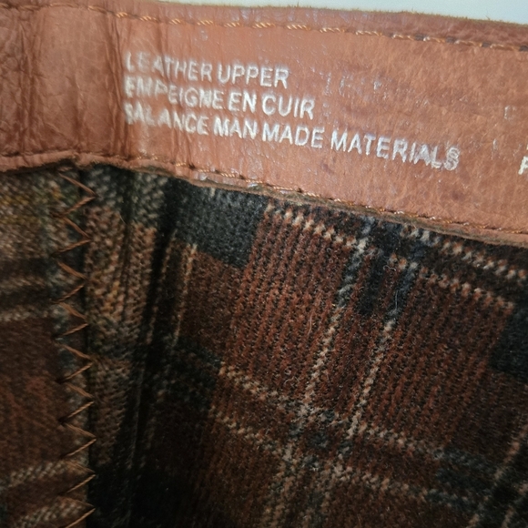 BORN CROWN crinkled brown leather tall boots. Size 6M - Picture 9 of 15